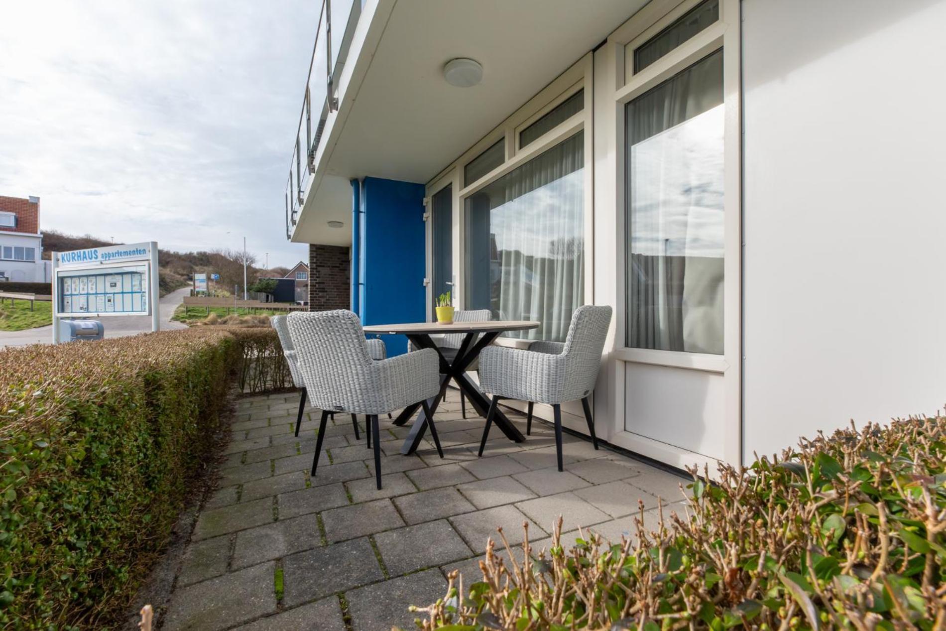 Welcome In - Kurhaus - Nieuwstraat 1 Zoutelande, Nabij Strand, Terras, Sauna Apartment